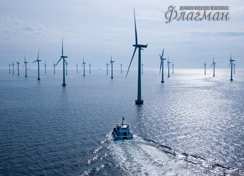 Offshore-Windpark Lillgrund - Serviceschiff auf dem Weg zum Wind